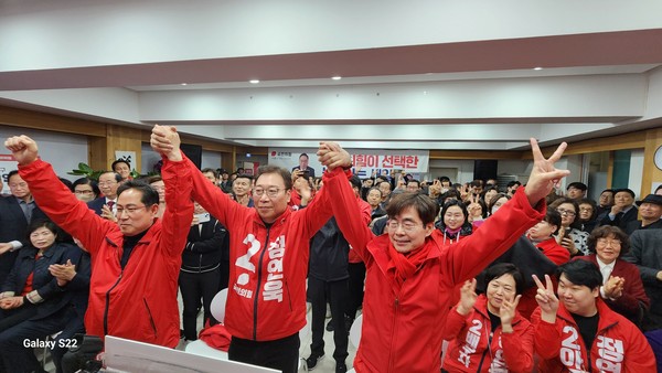 정연욱 국민의힘 수영구 후보 선거사무소 개소식 현장 (사진제공 : 정연욱 후보 선거캠프)